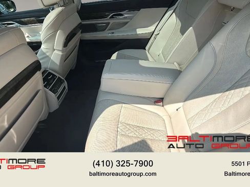 Used 2019 BMW 750i xDrive w/ Executive Package AWD/4WD image 32