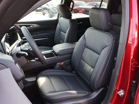 New 2026 Chevrolet Traverse LT w/ Driver Confidence Package image 11