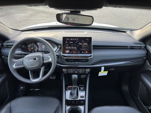New 2026 Jeep Compass Limited image 11