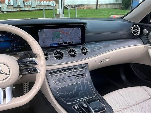 Used 2021 Mercedes-Benz E 450 4MATIC Cabriolet image 8