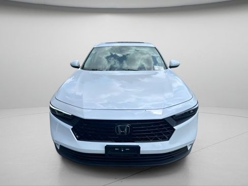 Used 2023 Honda Accord EX image 3