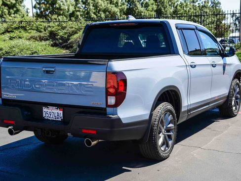 Used 2024 Honda Ridgeline Sport image 7