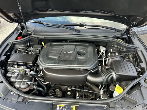 Used 2021 Jeep Grand Cherokee Laredo X image 4