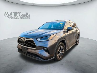 Used 2021 Toyota Highlander XLE