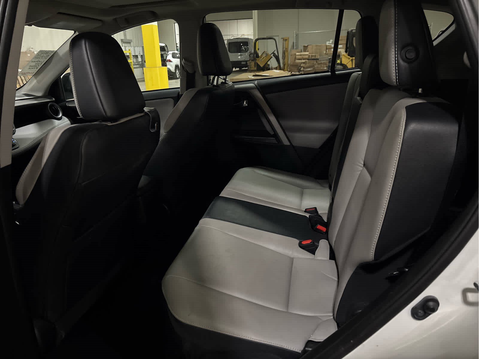 Certified 2017 Toyota RAV4 Platinum AWD/4WD image 7