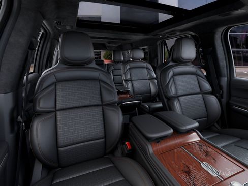 New 2027 Lincoln Navigator L Black Label AWD/4WD image 10