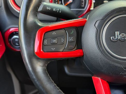 Used 2021 Jeep Gladiator Sport AWD/4WD image 17