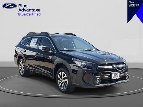Used 2025 Subaru Outback Premium AWD/4WD image 4