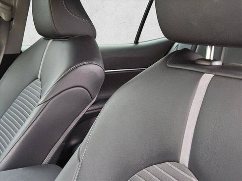 Used 2024 Toyota Camry SE FWD image 13