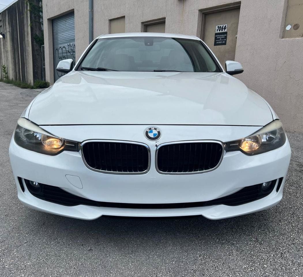 Used 2014 BMW 320i Sedan RWD image 16