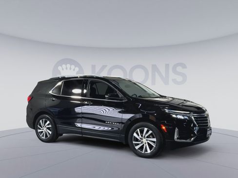 Used 2022 Chevrolet Equinox Premier image 2