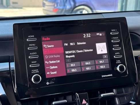 Used 2022 Toyota Camry SE FWD image 26