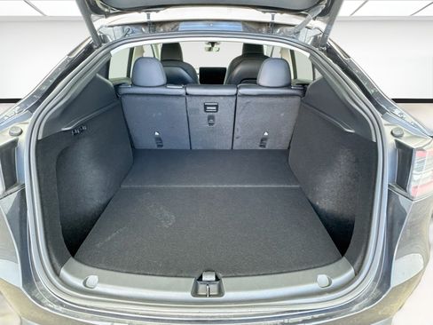 Used 2025 Tesla Model Y Long Range RWD image 18
