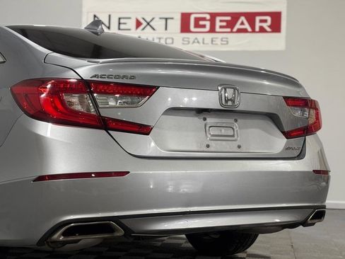 Used 2020 Honda Accord Sport image 9