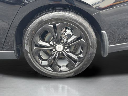 Used 2024 Honda Accord LX image 32