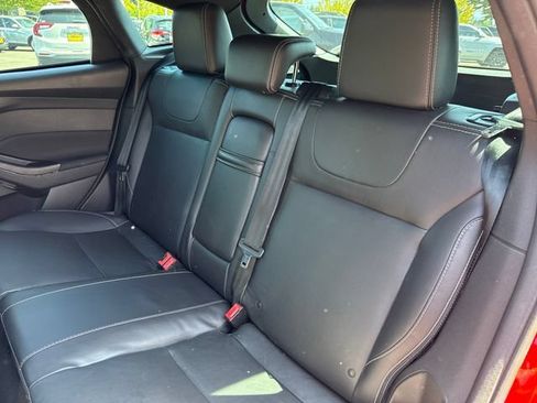 Used 2013 Ford Focus ST FWD image 19