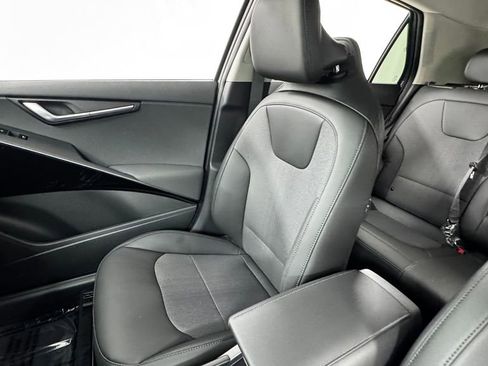 New 2026 Kia Niro EX FWD image 13
