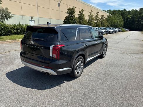 Used 2024 Hyundai Palisade Limited FWD image 4
