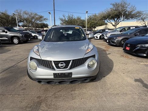 Used 2013 Nissan Juke S image 2