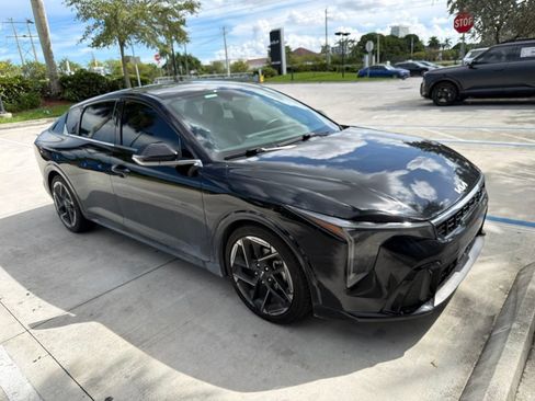 Used 2025 Kia K4 GT-Line FWD image 2