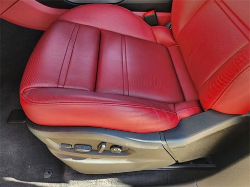 Used 2023 Porsche Cayenne image 23