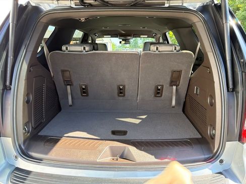 Used 2023 GMC Yukon SLT AWD/4WD image 21