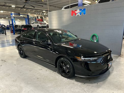 New 2025 Honda Accord SE image 2