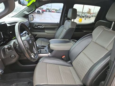 Used 2023 Chevrolet Silverado 1500 ZR2 w/ Technology Package image 15