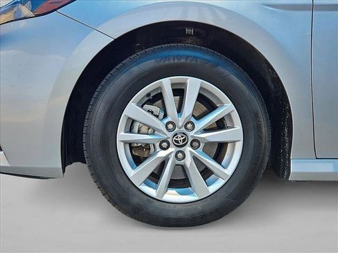 Used 2025 Toyota Camry LE w/ Convenience Package AWD/4WD image 23