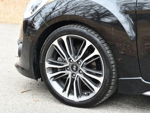 Used 2017 Hyundai Veloster Turbo w/ Tech Package 02 image 27