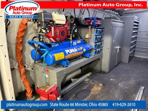 Used 2017 Chevrolet Express 3500 Extended RWD image 29