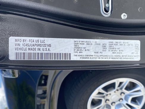 New 2024 Jeep Wagoneer Base w/ Convenience Group I image 30