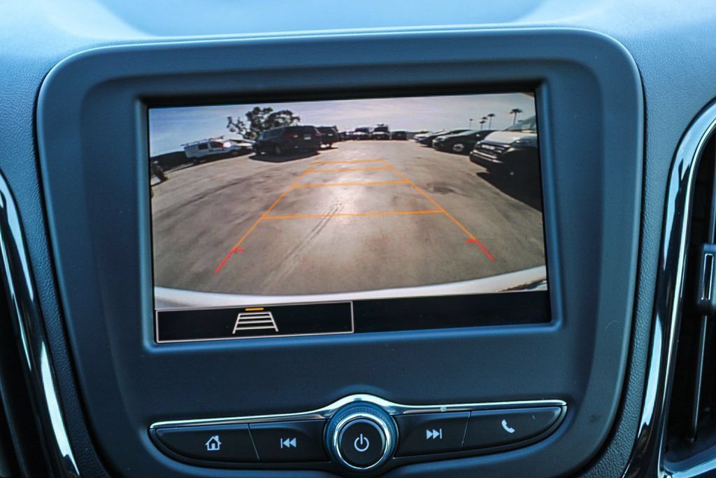 Used 2022 Chevrolet Equinox RS FWD image 24