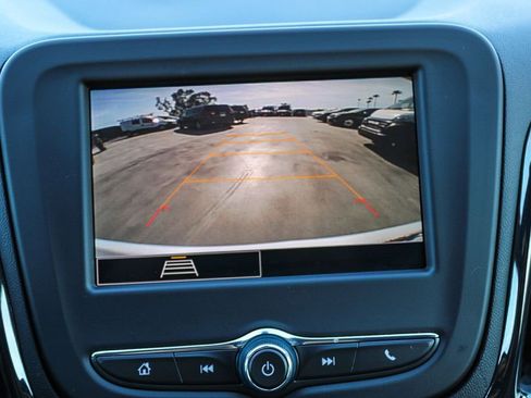Used 2022 Chevrolet Equinox RS FWD image 24
