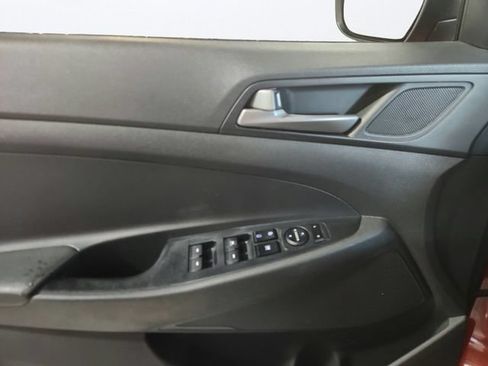 Used 2018 Hyundai Tucson SEL FWD image 18