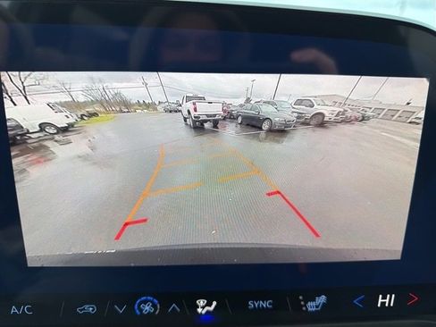 New 2026 Chevrolet Traverse LT image 16