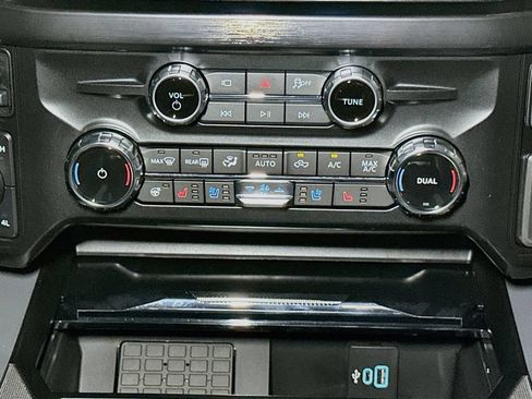 New 2026 Ford F350 Lariat w/ Lariat Ultimate Package AWD/4WD image 12