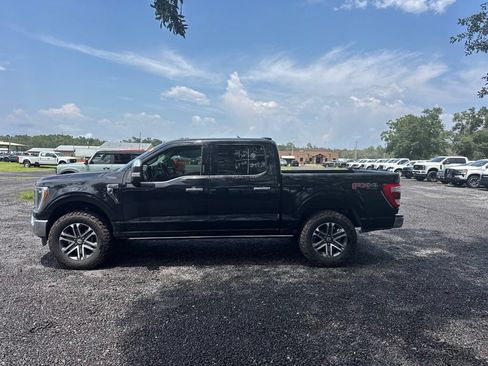 Used 2021 Ford F150 Lariat w/ Equipment Group 502A High AWD/4WD image 2