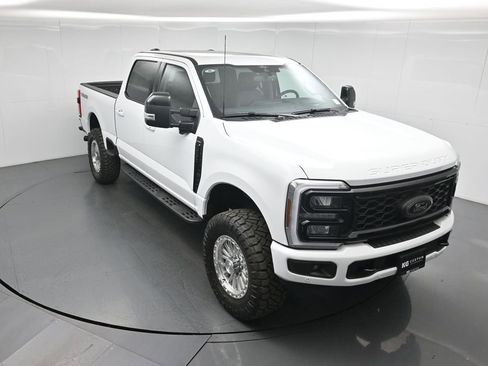 New 2026 Ford F250 Lariat w/ Tremor Off-Road Package image 40