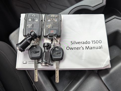 Used 2021 Chevrolet Silverado 1500 Custom image 33