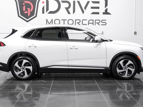 Used 2023 VinFast VF 8 Eco AWD/4WD image 7