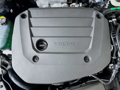 New 2026 Volvo XC40 B5 Ultra w/ Climate Package AWD/4WD image 28