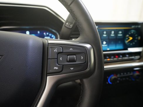 Used 2023 Chevrolet Silverado 1500 LT image 18