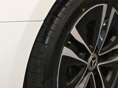 Used 2024 Mercedes-Benz CLA 250 4MATIC image 16