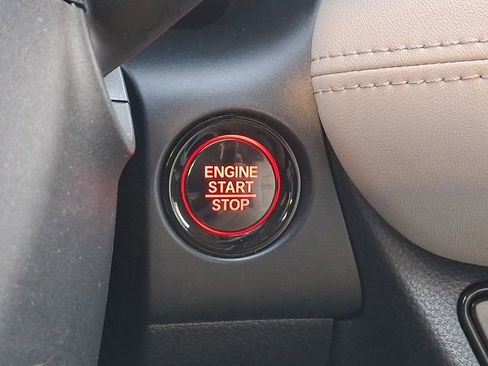 Certified 2024 Honda HR-V LX image 26