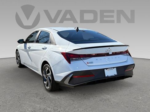 New 2025 Hyundai Elantra Sport image 24