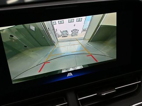 New 2026 Chevrolet Trax LT w/ Driver Confidence Package FWD image 32