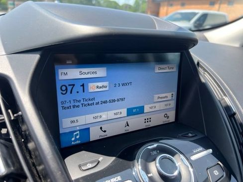 Certified 2019 Ford Escape Titanium AWD/4WD image 13