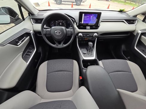 Certified 2025 Toyota RAV4 XLE AWD/4WD image 6