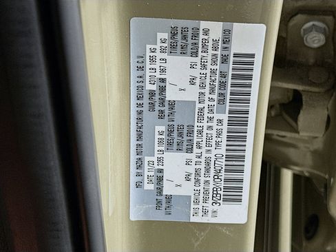 Used 2024 MAZDA MAZDA3 s image 12